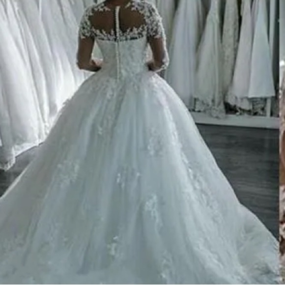 White Lace Long Sleeve A-Line Wedding Dress - Picture 4 of 4